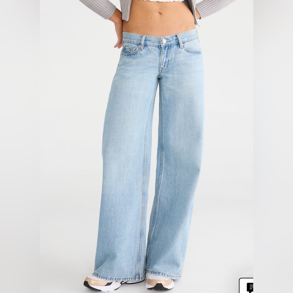 Super Low-Rise Ultra Wide Leg Jean
 Womens